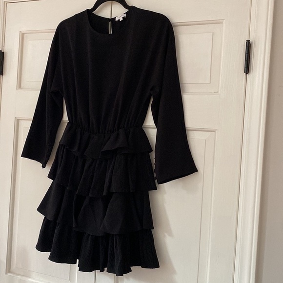 RHODE Black Long Sleeve Mini Dress‎ Tiered Ruffle Keyhole Back Opening Size 4 - Picture 1 of 11